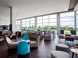 Pullman Miri Waterfront