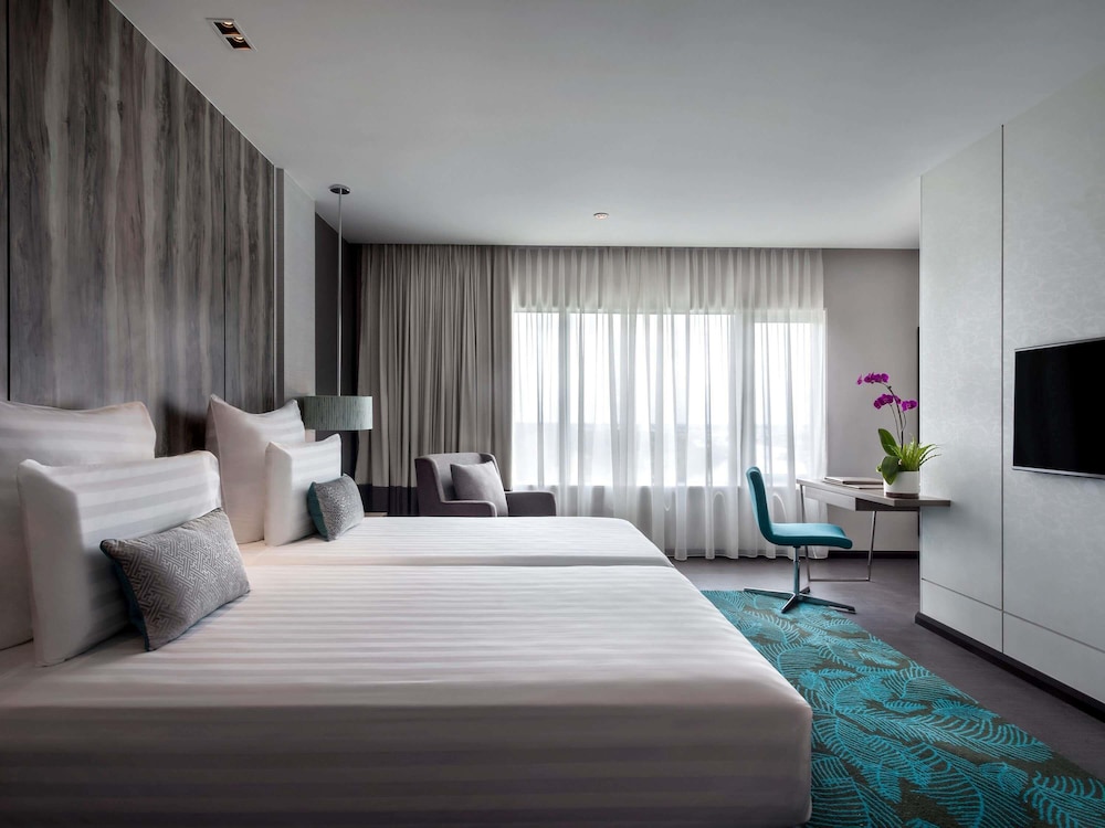 Pullman Miri Waterfront