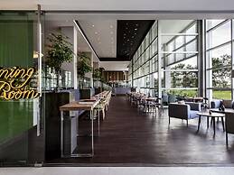Pullman Miri Waterfront