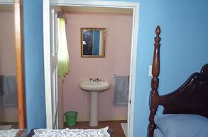 Little Shaw Park Guest House