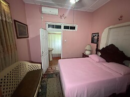 Little Shaw Park Guest House