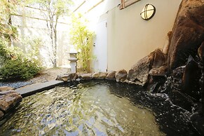 Ako Park Hotel