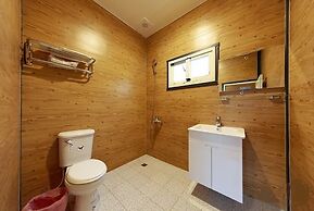 Kenting Dajianshan Wilderness Bungalow