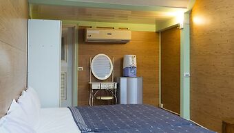 Kenting Dajianshan Wilderness Bungalow