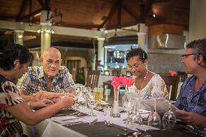 Oasis Hotel Restaurant & Spa