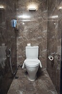 Elegant Hotel Pyi Thar Yar