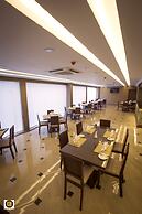 Elegant Hotel Pyi Thar Yar