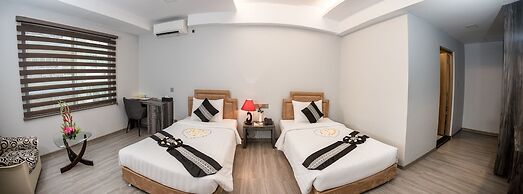 Elegant Hotel Pyi Thar Yar