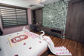 Elegant Hotel Pyi Thar Yar