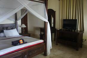 Batu Bolong Cottages