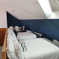 Top city center Lion Monument