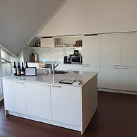 Top city center Lion Monument