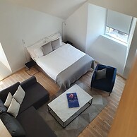 Top city center Lion Monument