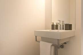 Top city center Lion Monument