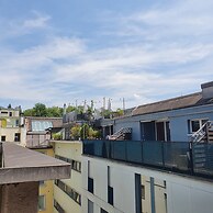 Top city center Lion Monument