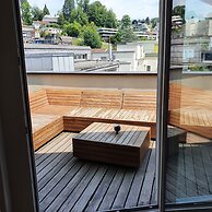 Top city center Lion Monument