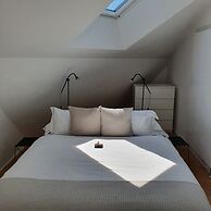 Top city center Lion Monument