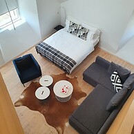 Top city center Lion Monument