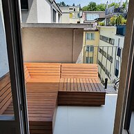 Top city center Lion Monument