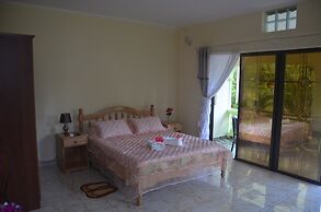 Green Palm Self Catering and Chalets