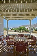 Ydreos Studios & Apartments