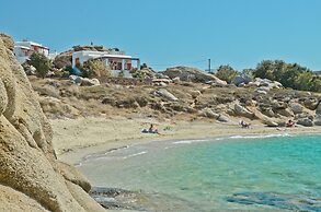 Ydreos Studios & Apartments