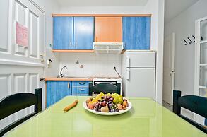 Ydreos Studios & Apartments