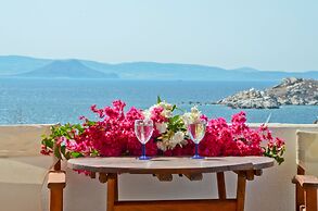 Ydreos Studios & Apartments