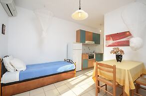 Ydreos Studios & Apartments