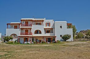 Ydreos Studios & Apartments