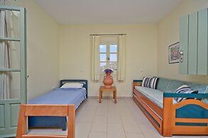 Ydreos Studios & Apartments