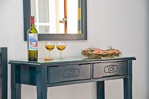 Ydreos Studios & Apartments