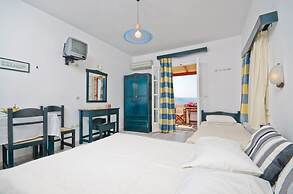 Ydreos Studios & Apartments