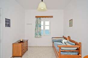 Ydreos Studios & Apartments