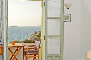 Ydreos Studios & Apartments