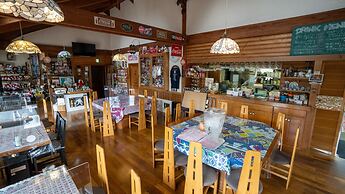 Pension and Log Cottage Hoshinoko