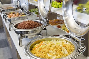 Maple Leaf Hotel & Apartment