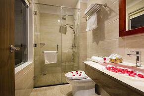 Maple Leaf Hotel & Apartment