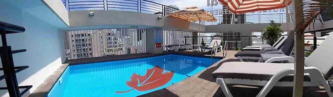 Maple Leaf Hotel & Apartment