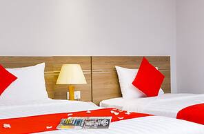 Maple Leaf Hotel & Apartment