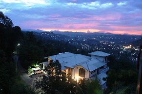 The Richmond House Grand