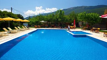 Stalaktites Studios and Apartments