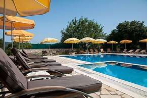 Stalaktites Studios and Apartments