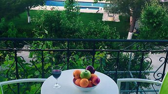 Stalaktites Studios and Apartments