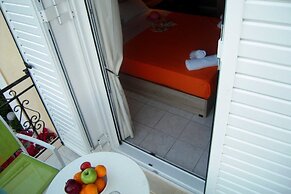 Stalaktites Studios and Apartments