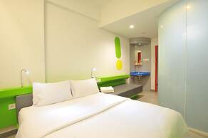 POP! Hotel Diponegoro Surabaya