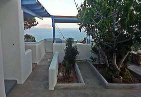 Apollon Village Hotel