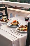 Sunny Hill Alya Hotel