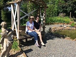 Barton Gate Farm Guesthouse