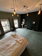 The Station Hotel